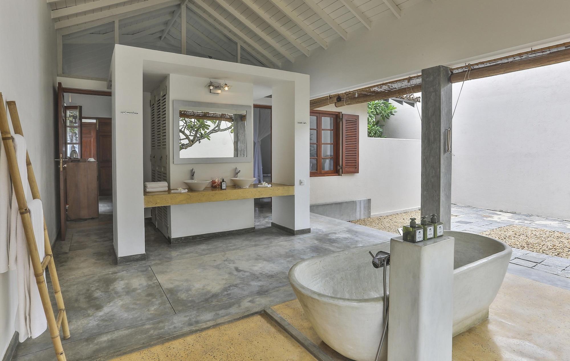 The Frangipani Tree By Edwards Collection Hotel Unawatuna Exterior photo
