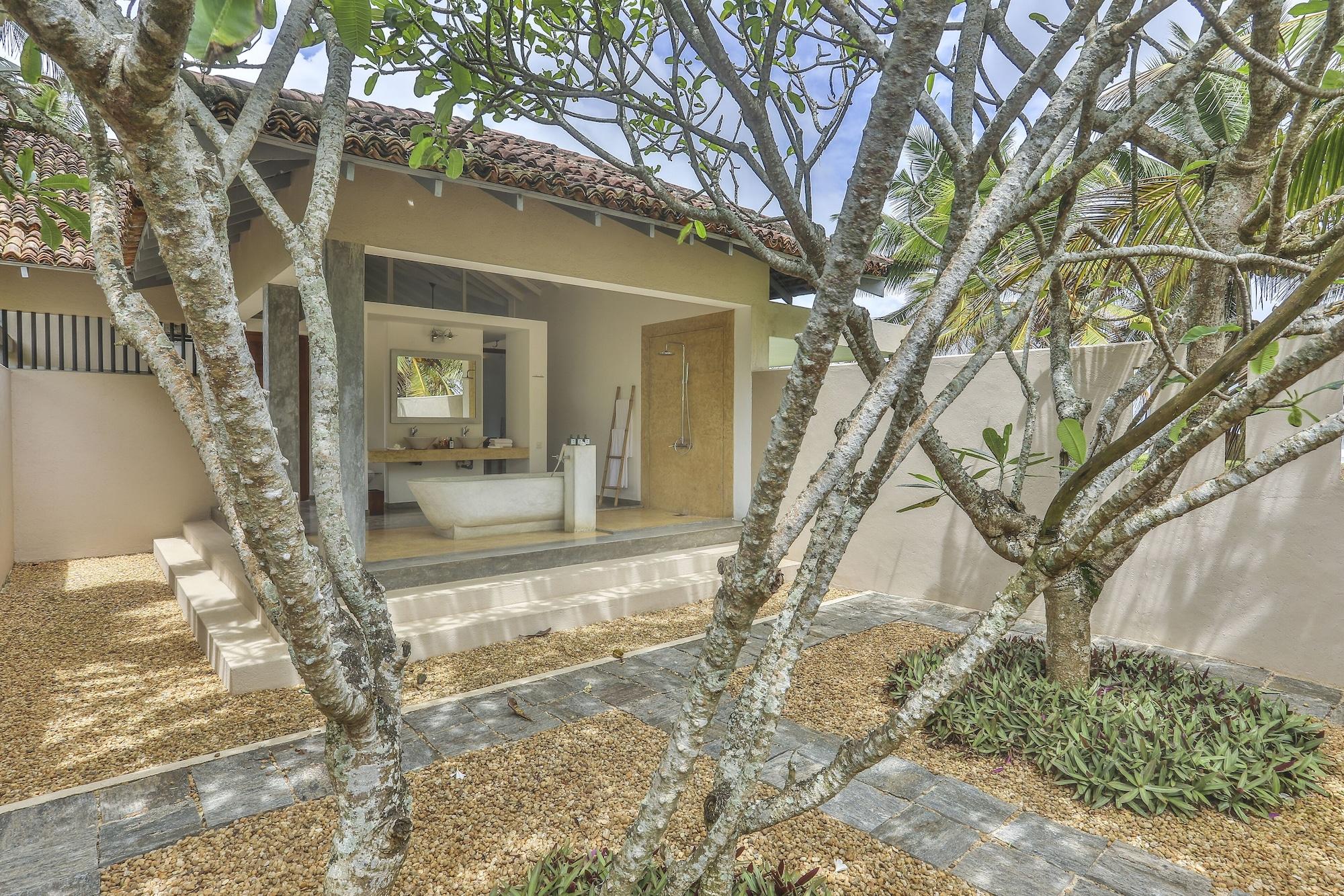 The Frangipani Tree By Edwards Collection Hotel Unawatuna Exterior photo